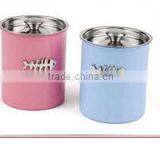 Pet canister coloured with Metal logo