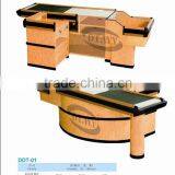Conveyor Checkout Counter