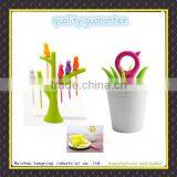 High Quality Potting Shape Color Fruit Fork Set thumbnail-2