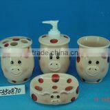Lovely Pig Ceramic Bathroom Accessories for Kids thumbnail-1