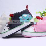 spring 3 colors slip-on printed frog baby walking shoes