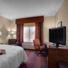 Modern Luxury Hot Sale Comfortable Bedroom Furniture Metal Legs Gray Solid Wood Frame Leather Storage Beds Set thumbnail-3