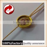 Hot sale China fashion garment plastic hang tag custom logo seal