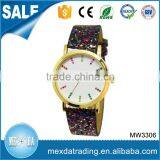 Promotional Lady Popular Gold Plating Shining pu Strap China Made Watch thumbnail-1
