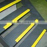 Fiberglass Gritted Stair Nosing