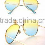 China Factory Direct Wholesale Polarized Classic Gradient Sunglasses thumbnail-2