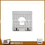 Shell Shape Carved Wooden Wall Metal Shelf