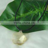 Elegant Flower Shape Pendants Crystal Pendants thumbnail-1