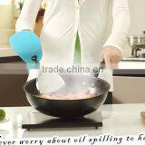 New Kitchen Gadget, Oil Splash Protection for House Keepers thumbnail-2