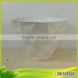 China Wholesale Modern Home Decor Classical Tall Metal Vases thumbnail-6