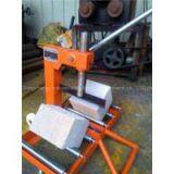 Manual aerated brick cutter