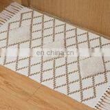 2020 New launch simple geometric pattern with fluffy white tufting morocan bathroom rugs
