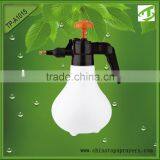 1.5L Farm and Garden Manual Pressure Sprayer thumbnail-1