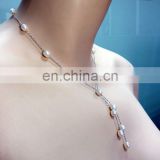 Ladies silver necklace with pearl