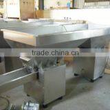 High Quality and Best Price Vibrating Feeder for Transferring Dry/free-flowing Food thumbnail-2