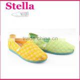 Comfort and Breathable Sneaker Slip on Rubber Sole Lady Canvas Shoes thumbnail-3