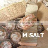 ANIMAL LICKING SALT thumbnail-1