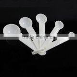 Classic White Plstic 5 Piece Measuring Spoon Set