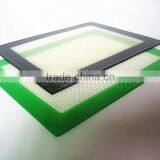 Wholesale FDA Approved Food Grade Non Stick Small 4x5" Glass Fibre Non-stick Platinum Cured Silicone Mat Oil Dab Wax thumbnail-6
