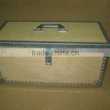 handle plywood box