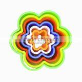 CC-7636 Set Of 6 Assorted Colors Plastic Flower Cookie Cutter thumbnail-1