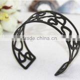 Latest Black Metal Jewelry Bangle,popular Heart Style Bangle for Young Girls thumbnail-4