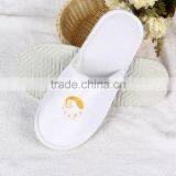 Comfortable Soft Disposable Hotel Slippers thumbnail-2