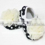 Baby Black White Polka Dots Crib Shoes with Cream White Rose MAS55