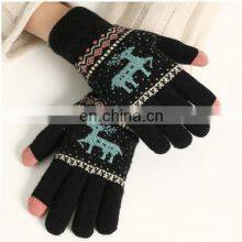 Hot Selling Custom Knitted Touch Screen Gloves Mittens Unisex Touch Screen Gloves for Smartpad thumbnail-1