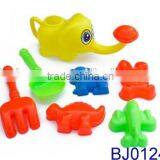 New Plastic Beach Toy thumbnail-1