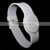 NTAG215 RW27 RFID Wristband by Roxtron - 246 x 36mm thumbnail-4