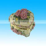 Rose Heart Porcelain Musical Box thumbnail-1
