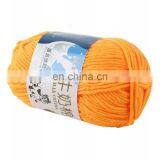 Бесплатные образцы ручной вязки оптом. Вязание с персиком 100% 16s 32s расчёсанный детский молочный хлопок, антипиллинговый крючковый акриловый прядь из Индии thumbnail-4