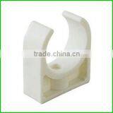 Low feet pipe clamp for PPR fittings