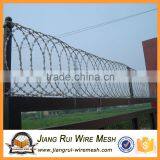 2016 Low Price High Quality Hot Galvanized Razor Barbed Wire