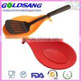 Heat Resistant Kitchen Utensil Holder Silicone Spoon Rest thumbnail-1
