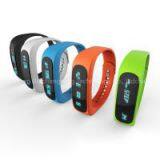 High Quality E02 Smart Bracelet Watch Sport Bluetooth Silicone Bracelet 4.0 Sports Intelligent Wearable Bracelet thumbnail-2