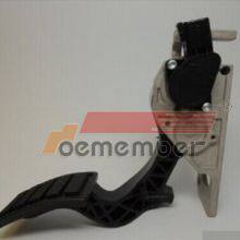 Truck Accelerator Pedal 82627957 21915481 21116877 20893503 20574535 82627979 21116879 84557579 for VOLVO thumbnail-3