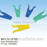 Plastic Clothes Pegs thumbnail-2
