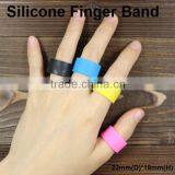 Deboss/emboss/screen Printing Silicone Bands Oem Logo Little Finger Rings thumbnail-1