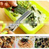 7.5"Professional Stainless Steel 5 Blades Kitchen Herb Scissors With Comb thumbnail-2