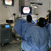 90W Potent Medical Instruments Urology Lithotripter Surgical Holmium Yag Laser For Stone BPH Ablation Ureteroscope thumbnail-3
