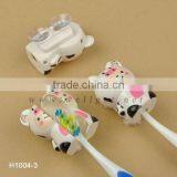 Plastic Toothbrush Cap thumbnail-1