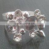 Unusual Napkin Ring With Satellite Rhinestones thumbnail-4