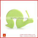 Multifuncional Snails Shape Silica Gel Clip for Pan thumbnail-4
