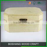 Chinese Pine Wood Box thumbnail-6
