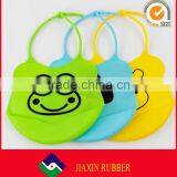 China Triangle FDA Silicone Baby Bib Custom thumbnail-2