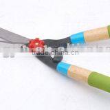 20" Wavy Hedge Shears (with Wooden Handles) thumbnail-1