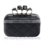 Four-Finger Hard Purse thumbnail-1