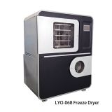 Laboratory freeze dryer